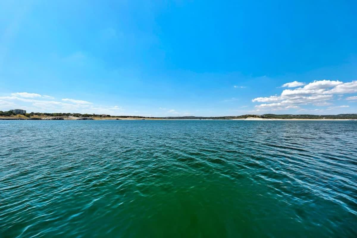 הוילה Leander Atlantis On Lake Travis Pool Hot Tub Dock מראה חיצוני תמונה