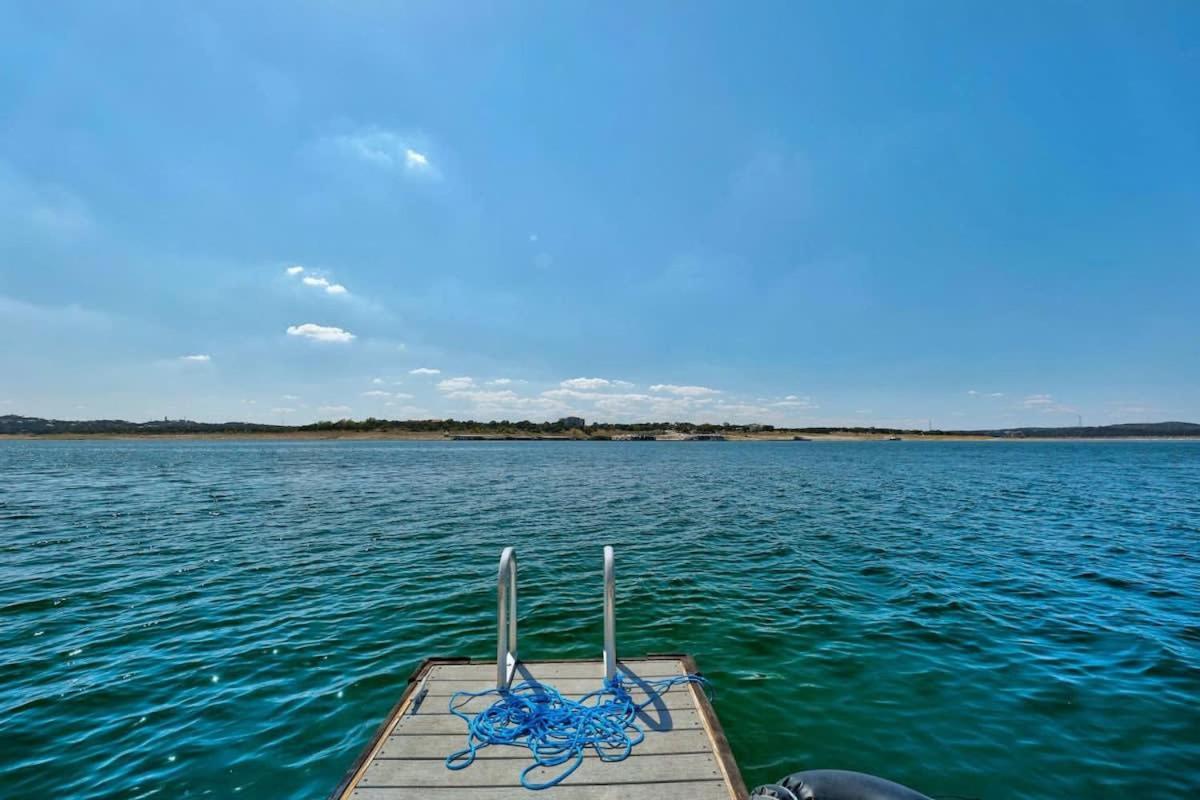 הוילה Leander Atlantis On Lake Travis Pool Hot Tub Dock מראה חיצוני תמונה