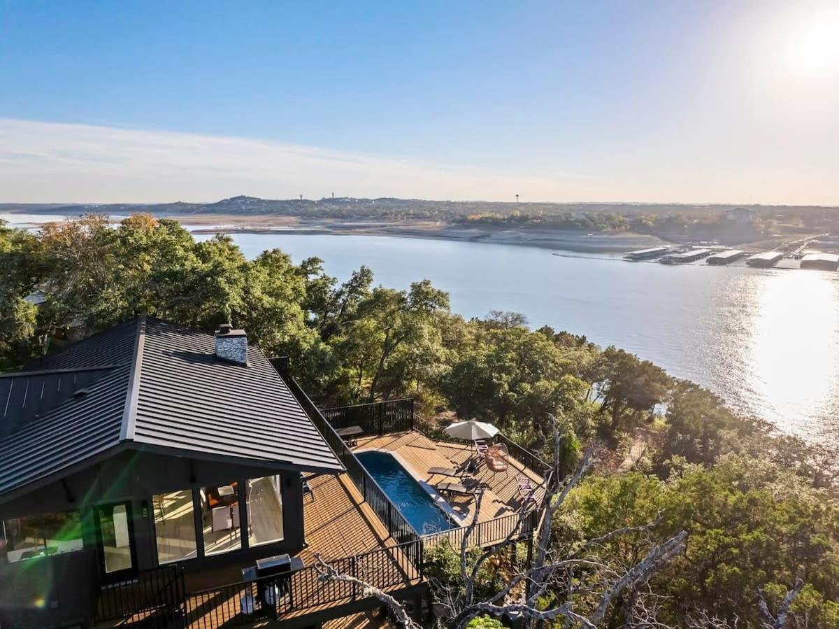 הוילה Leander Atlantis On Lake Travis Pool Hot Tub Dock מראה חיצוני תמונה